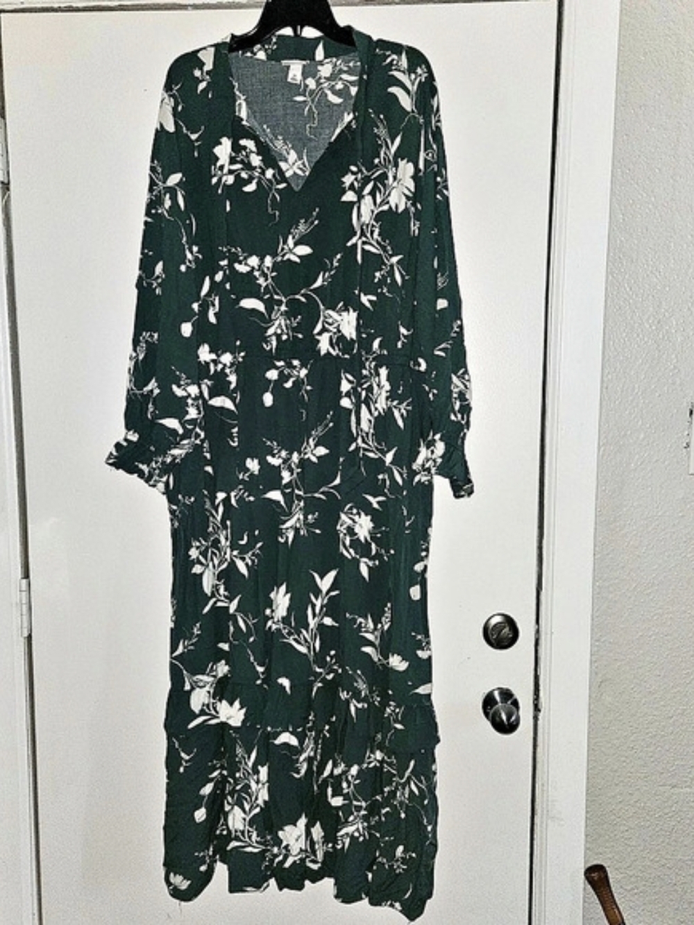 Ava & Viv Floral Maxi Dress in Green & White 3X
